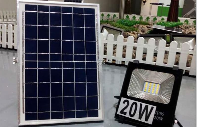 تجهیزات مصرفی پروژکتور خورشیدی سولار